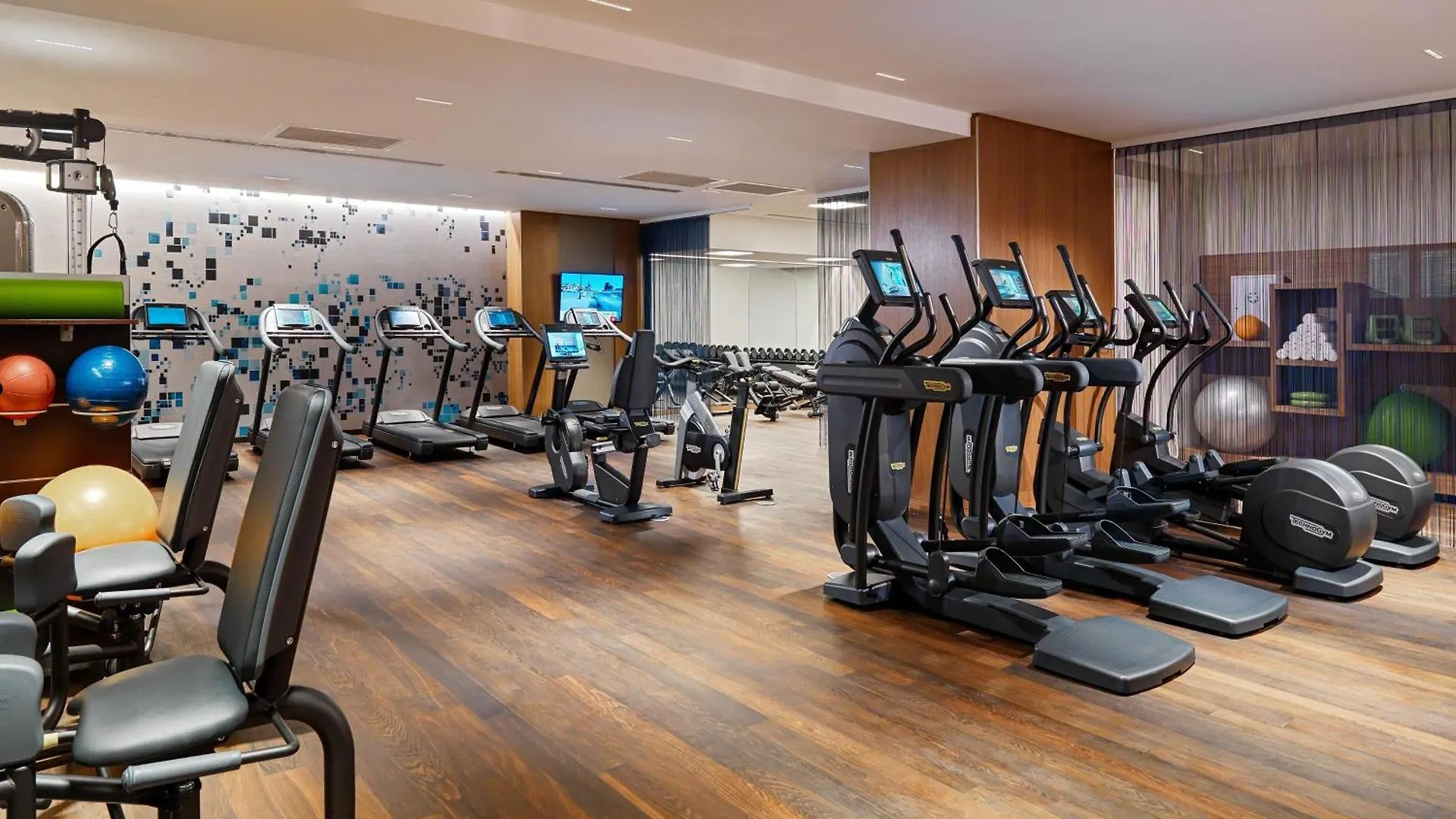 Hotell Sheraton Grand Tbilisi Metechi Palace