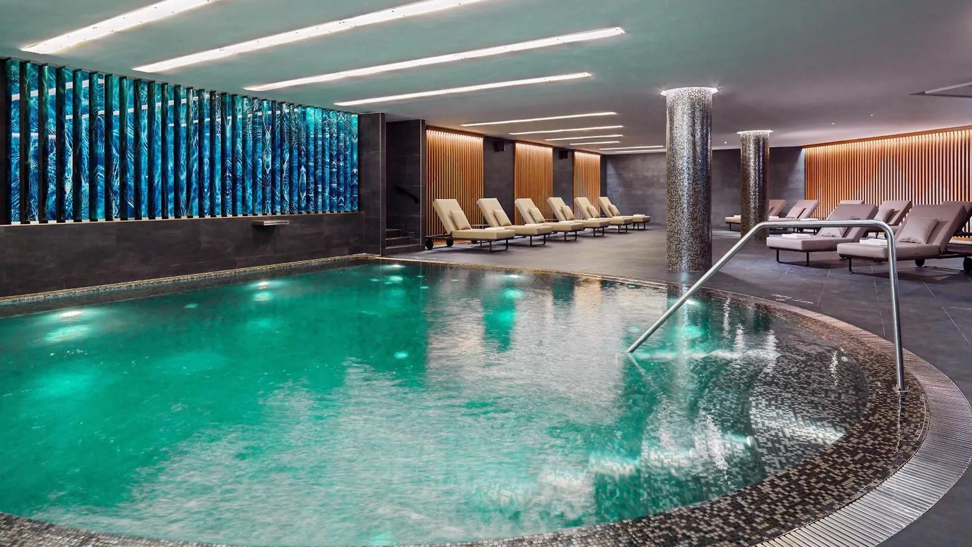 Ξενοδοχείο Sheraton Grand Tbilisi Metechi Palace