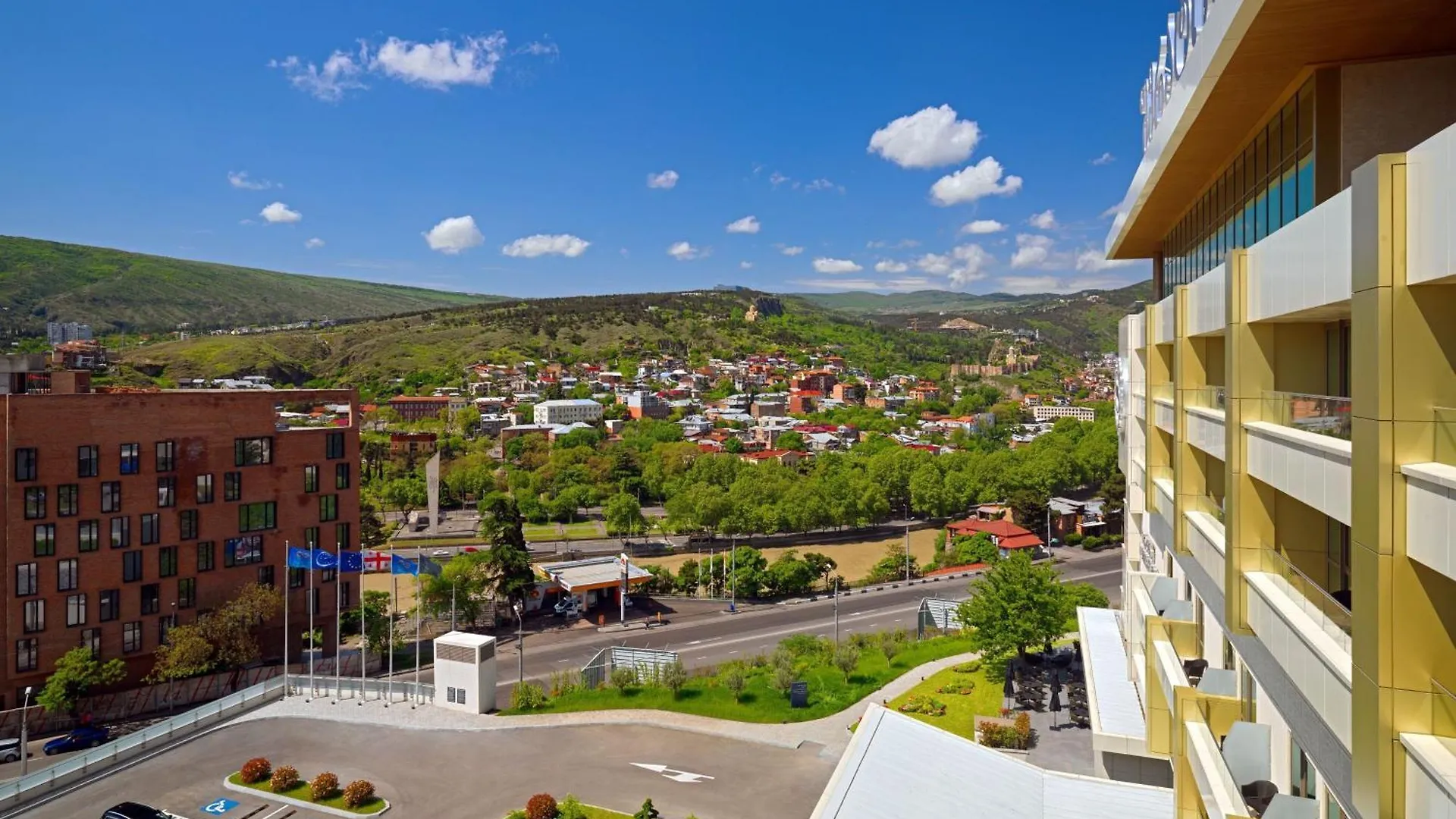 Sheraton Grand Tbilisi Metechi Palace Hotel