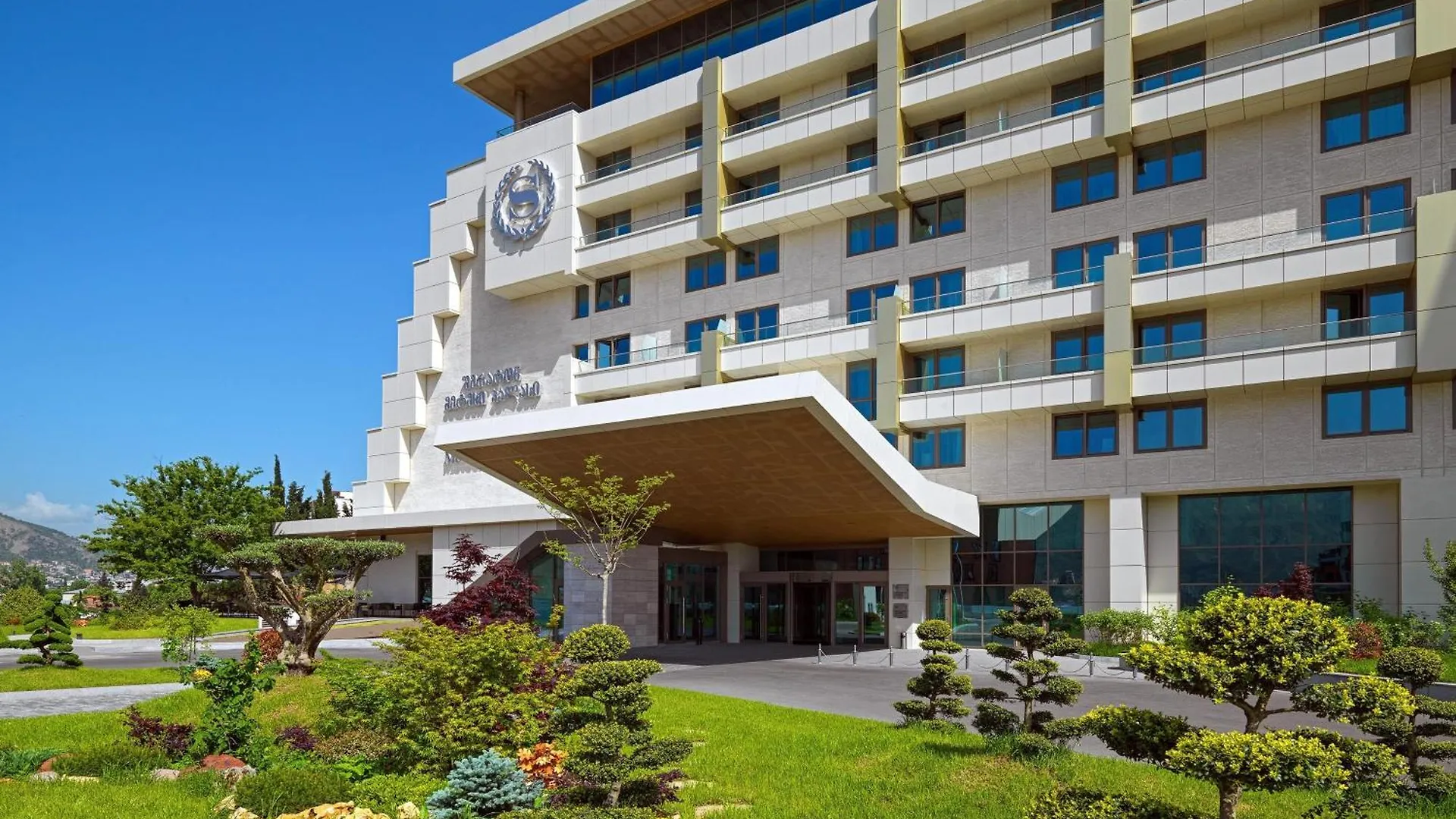 Sheraton Grand Tbilisi Metechi Palace Hotel 5*,