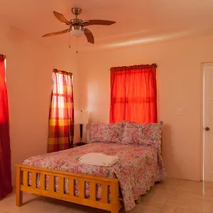 ** Aparthotel Caribbean Holiday Antigua/Barbuda