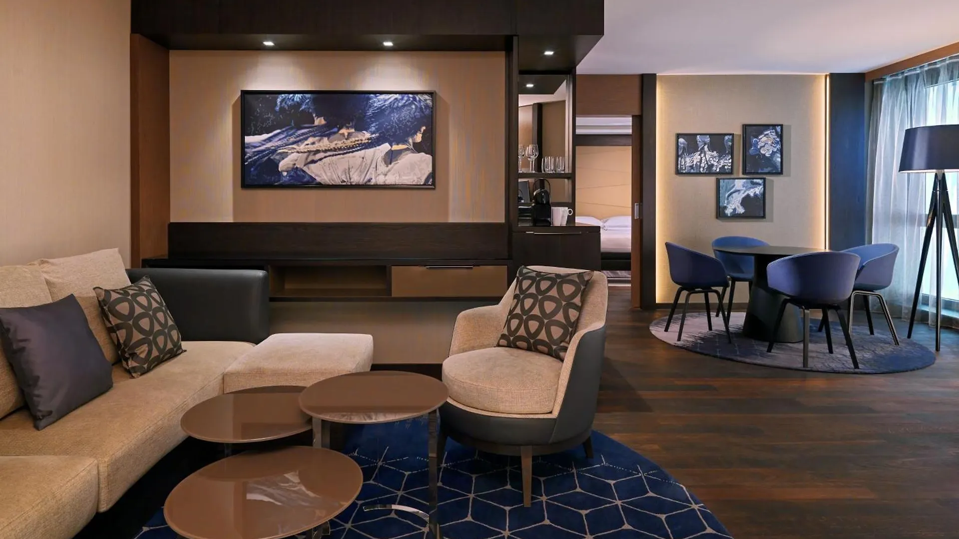 Sheraton Grand Tbilisi Metechi Palace 5*,  Georgia