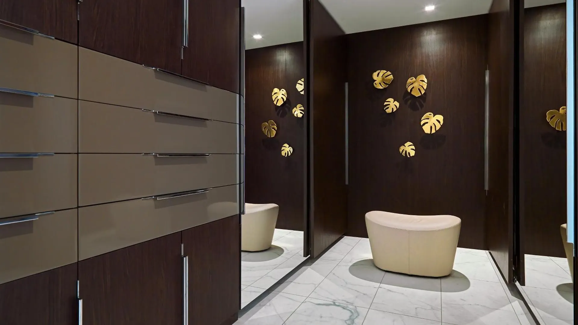 Sheraton Grand Tbilisi Metechi Palace 5*,